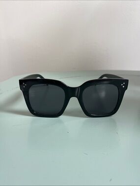 Black Square Frame Sunglasses - Women's Accessories